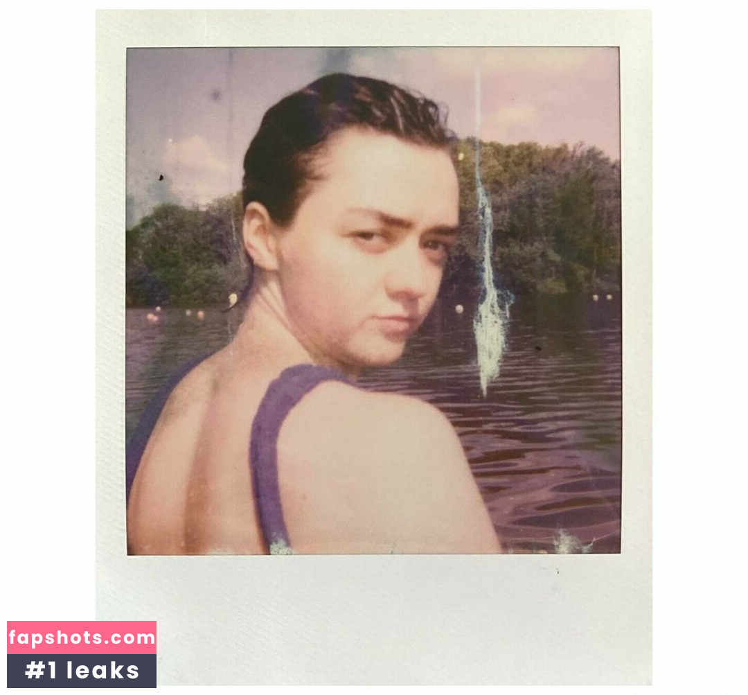 Maisie Williams gallery photo #1157