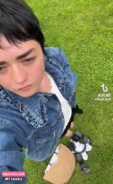 Maisie Williams gallery photo #1173