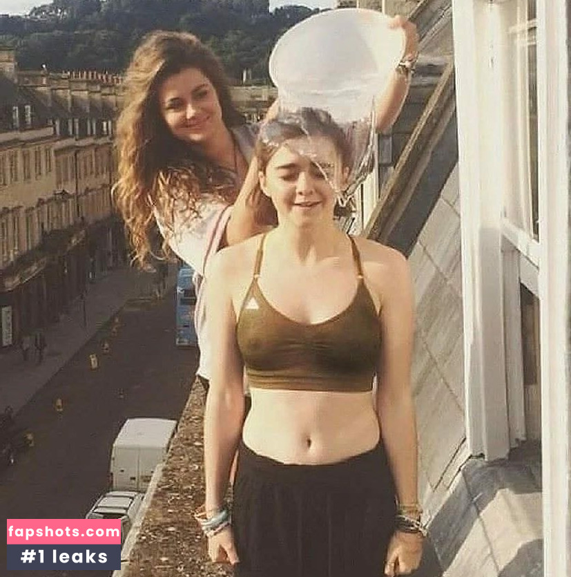 Maisie Williams gallery photo #1200