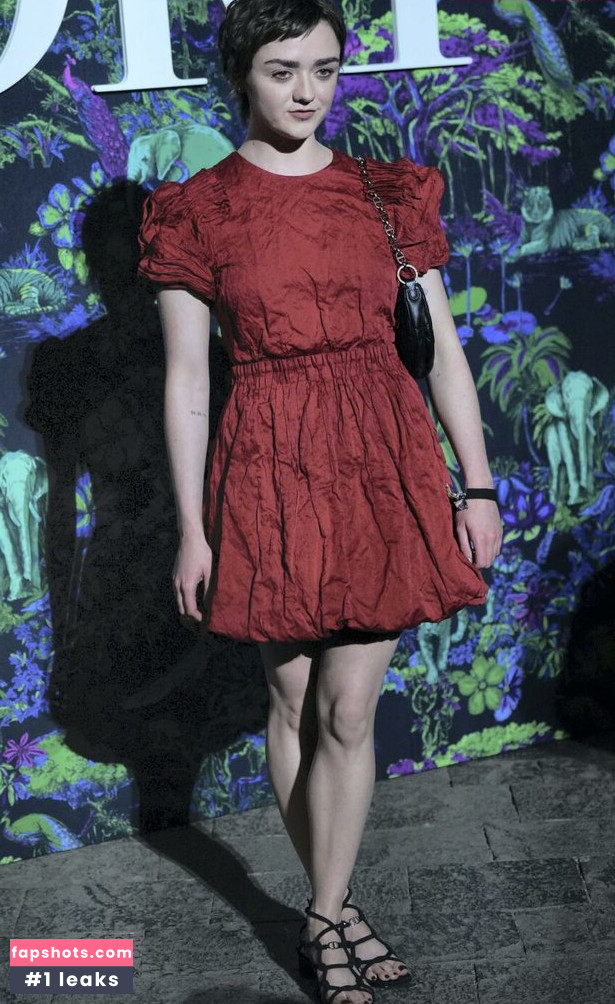 Maisie Williams gallery photo #1201