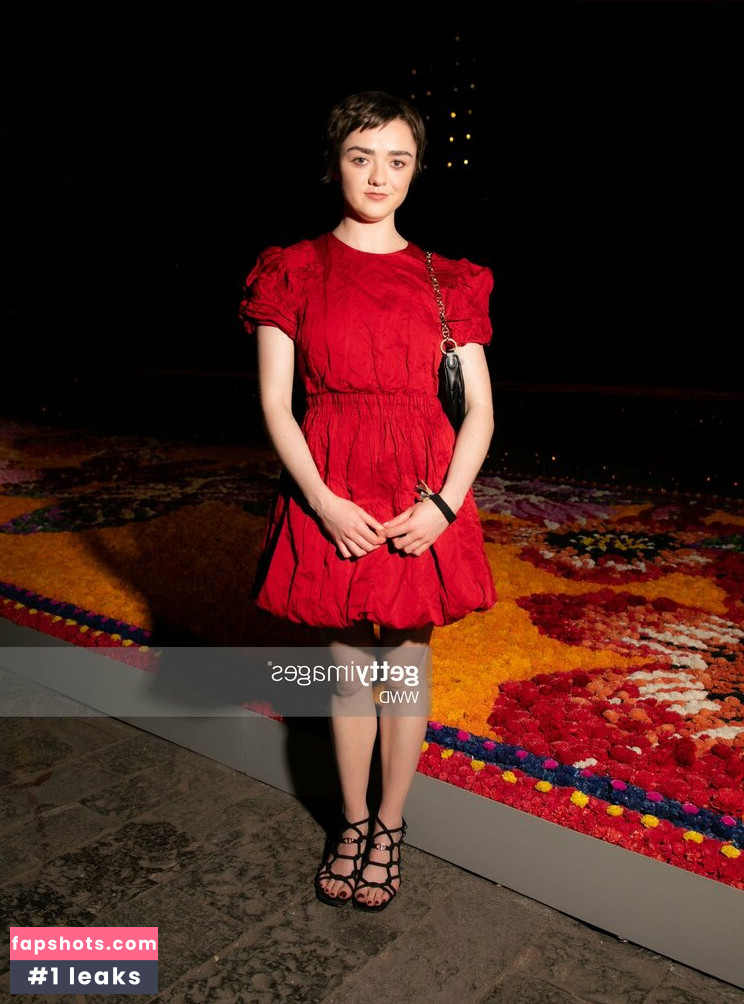 Maisie Williams gallery photo #1203