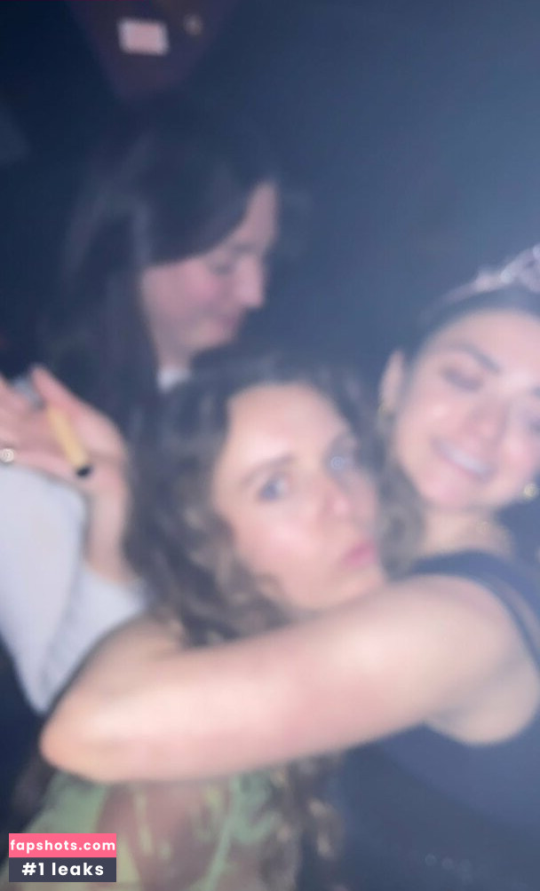 Maisie Williams gallery photo #1210