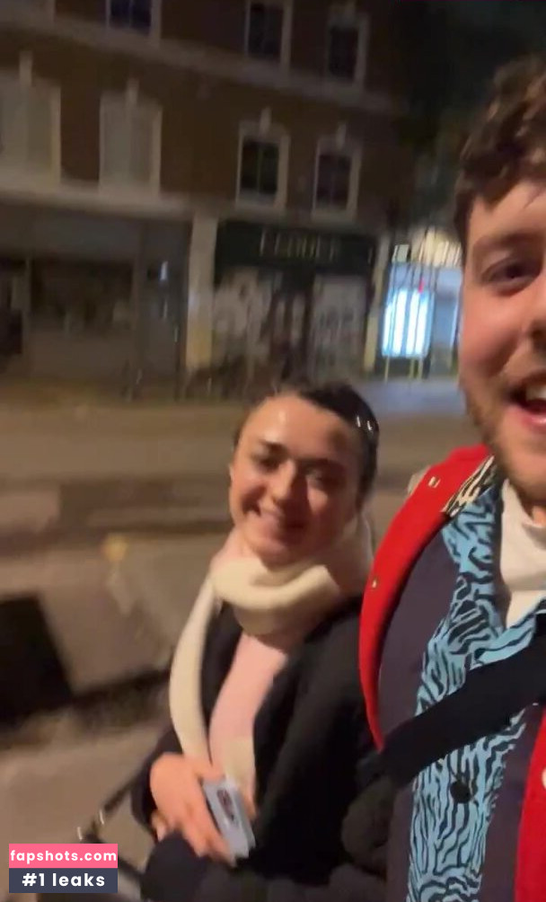 Maisie Williams gallery photo #1230