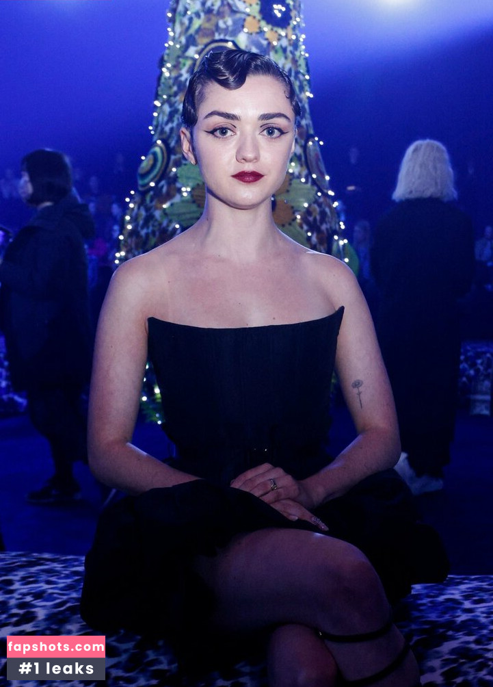Maisie Williams gallery photo #1242