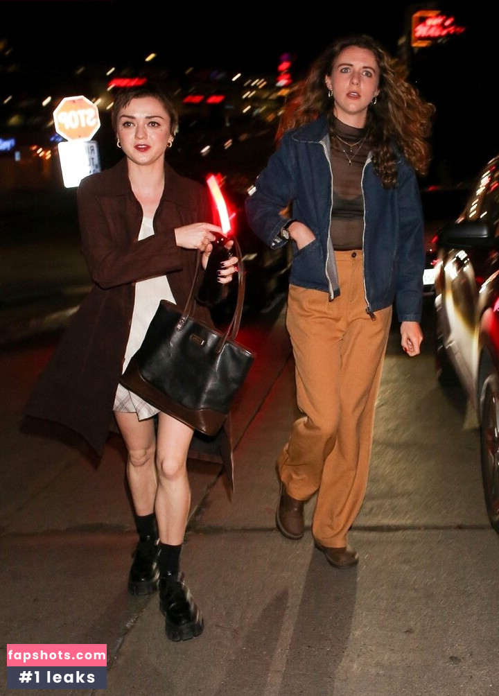 Maisie Williams gallery photo #1266