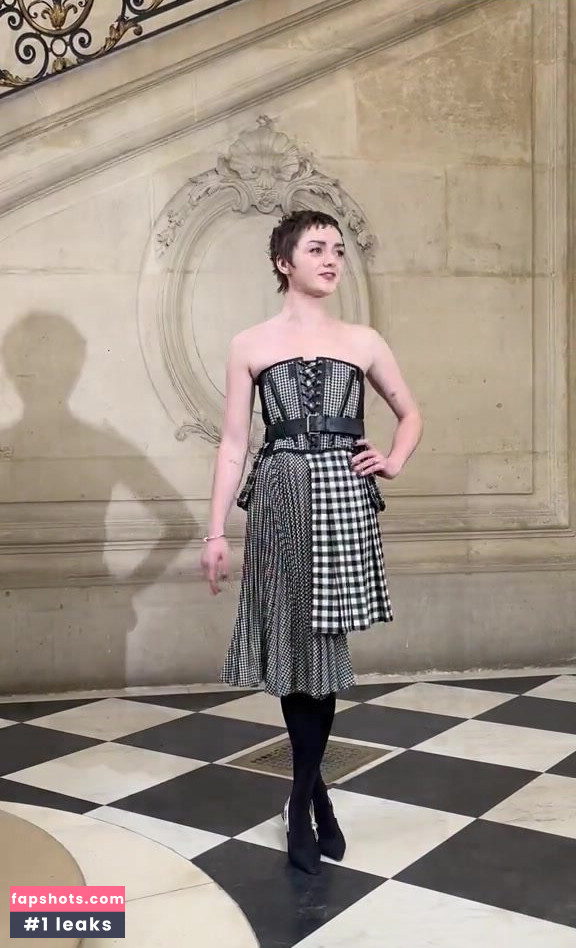 Maisie Williams gallery photo #1273