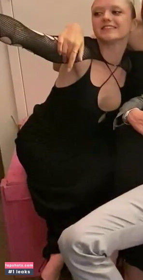 Maisie Williams gallery photo #1300