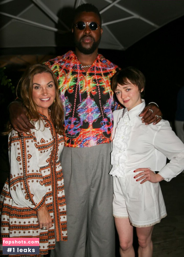 Maisie Williams gallery photo #1305