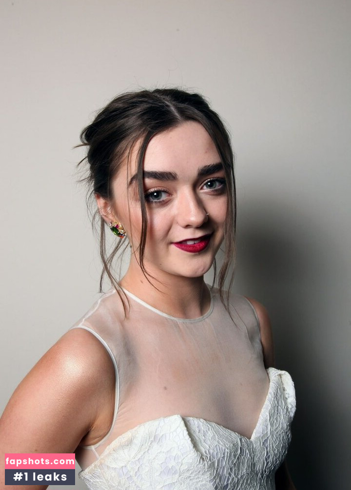 Maisie Williams gallery photo #1339