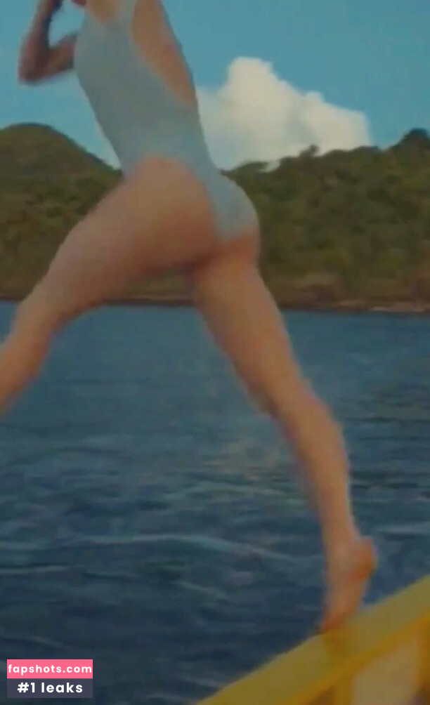 Maisie Williams gallery photo #1358