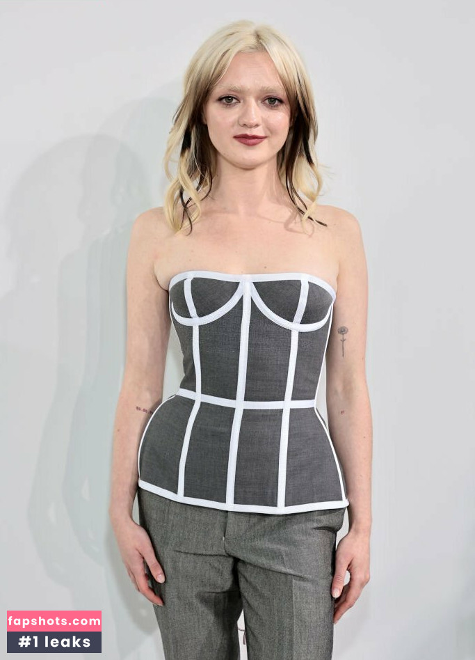 Maisie Williams gallery photo #1414