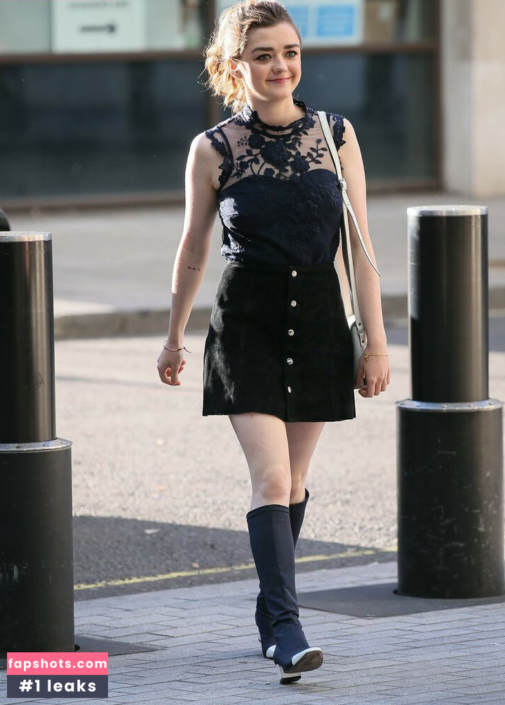 Maisie Williams gallery photo #286