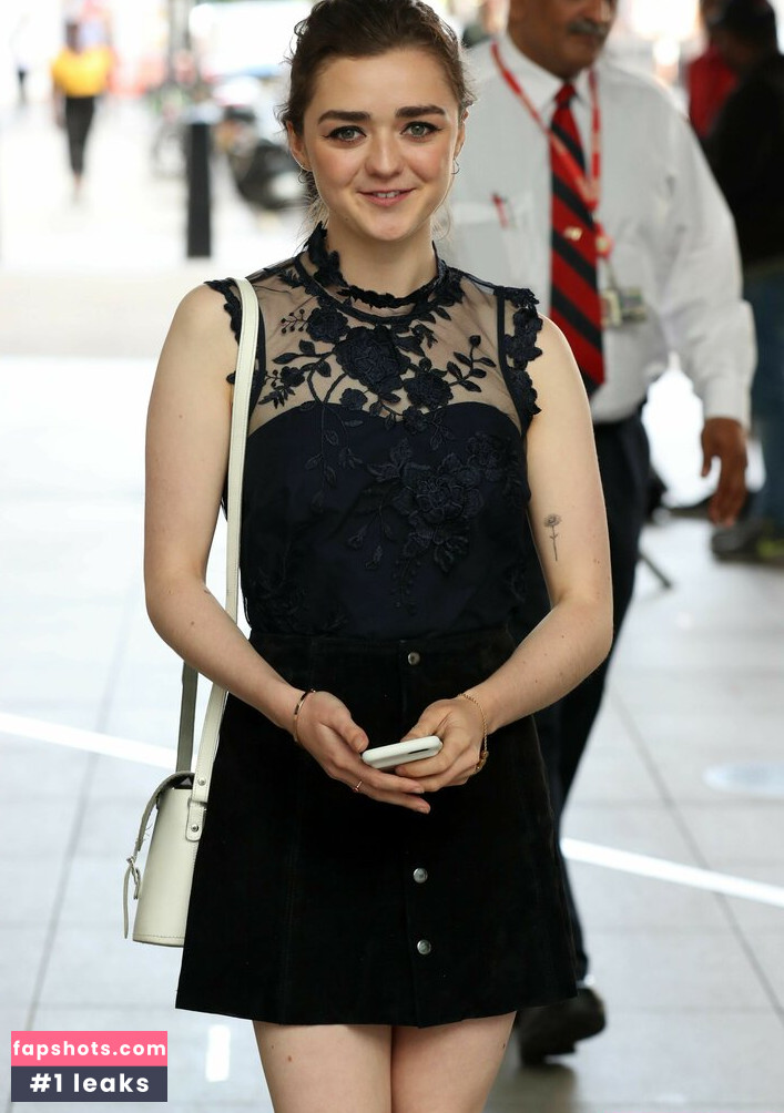 Maisie Williams gallery photo #296