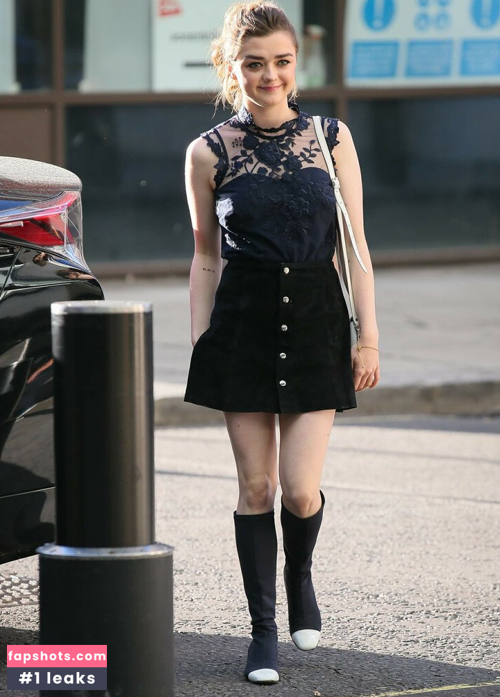 Maisie Williams gallery photo #297