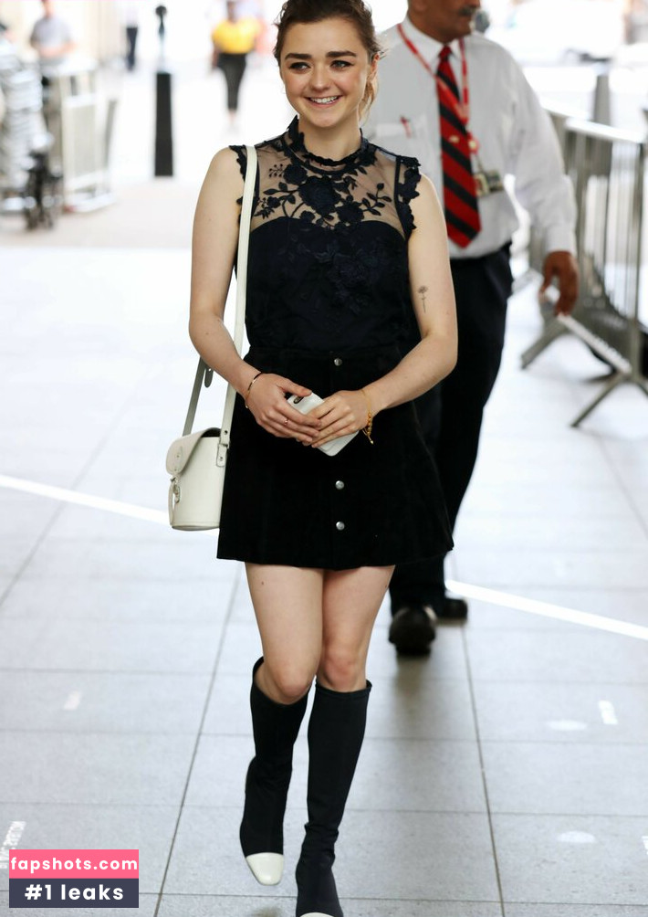 Maisie Williams gallery photo #298