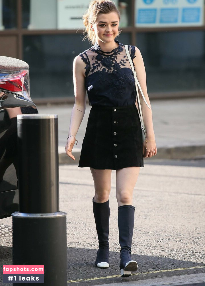 Maisie Williams gallery photo #305