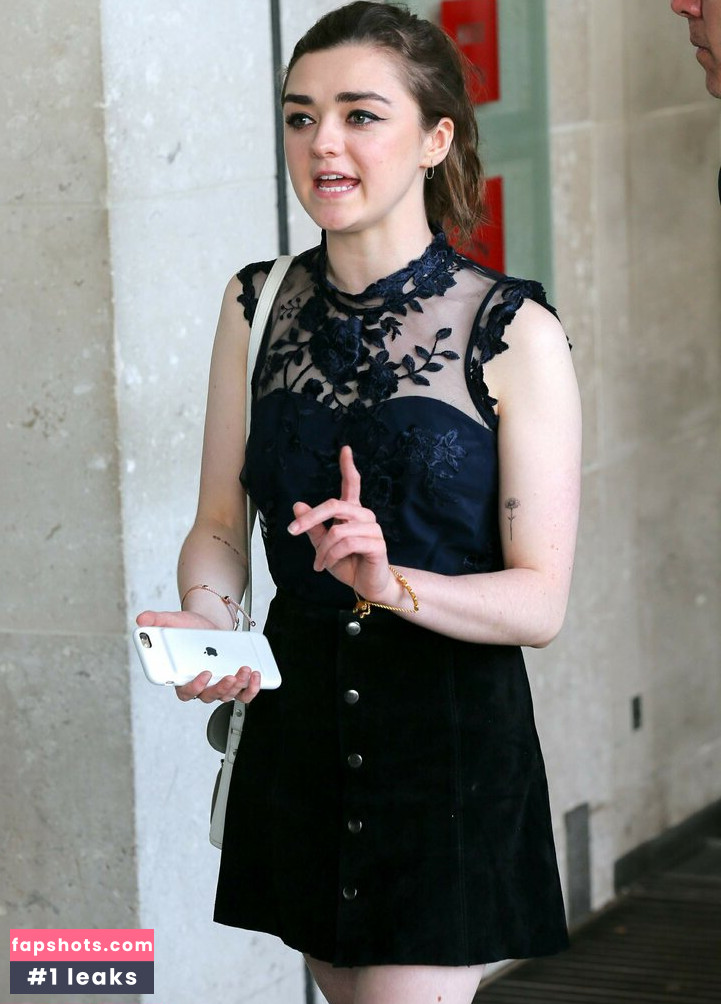 Maisie Williams gallery photo #308