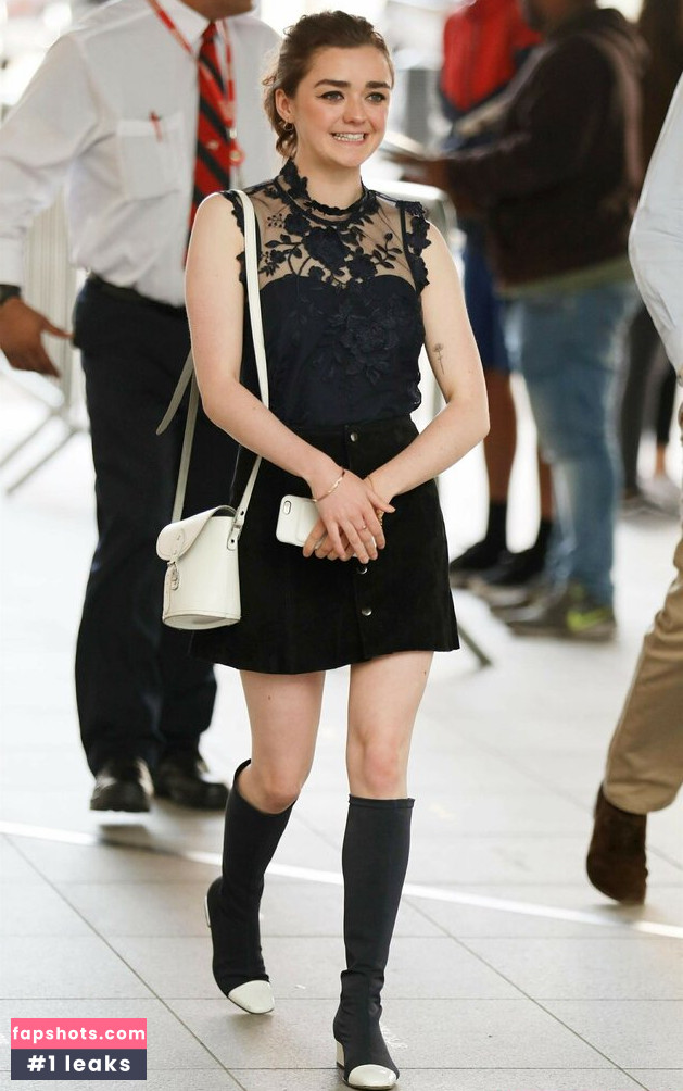 Maisie Williams gallery photo #317