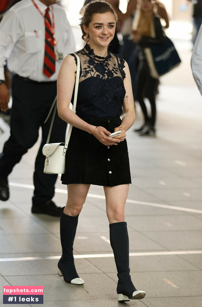 Maisie Williams gallery photo #324