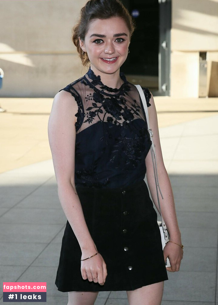 Maisie Williams gallery photo #327