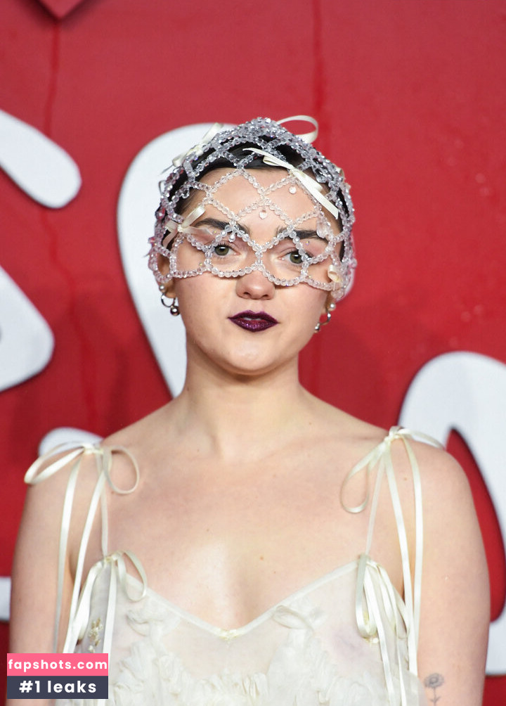 Maisie Williams gallery photo #344