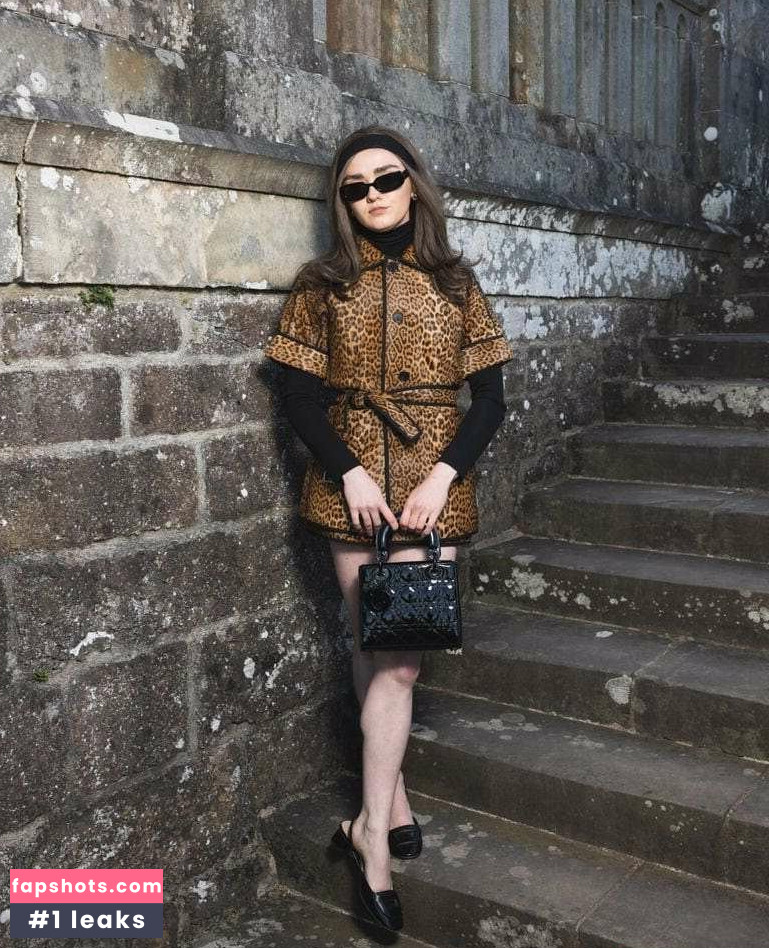 Maisie Williams gallery photo #407