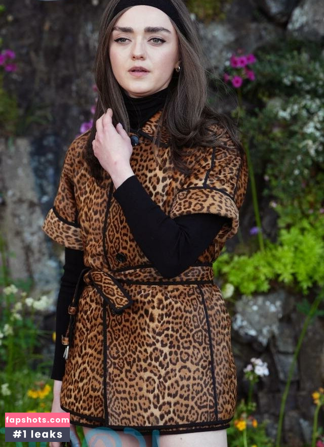 Maisie Williams gallery photo #410