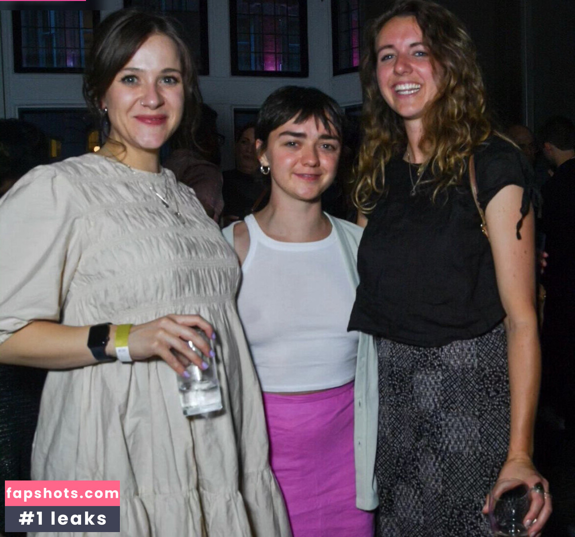 Maisie Williams gallery photo #415