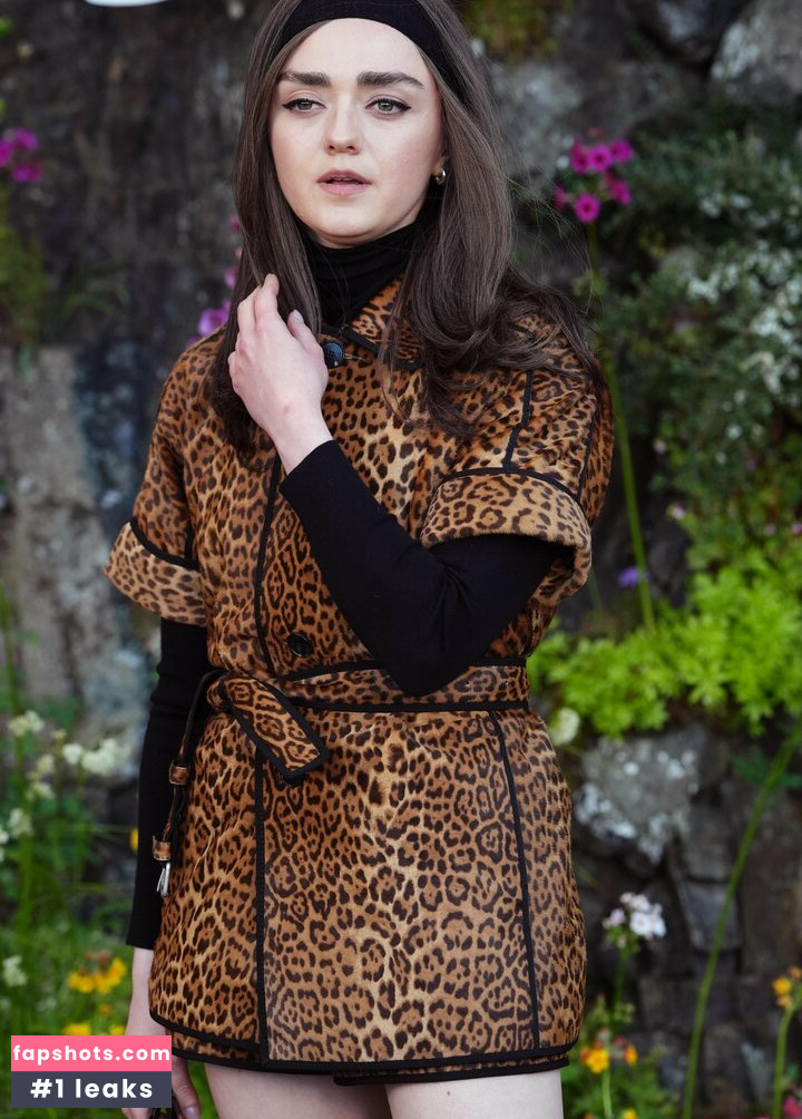 Maisie Williams gallery photo #420