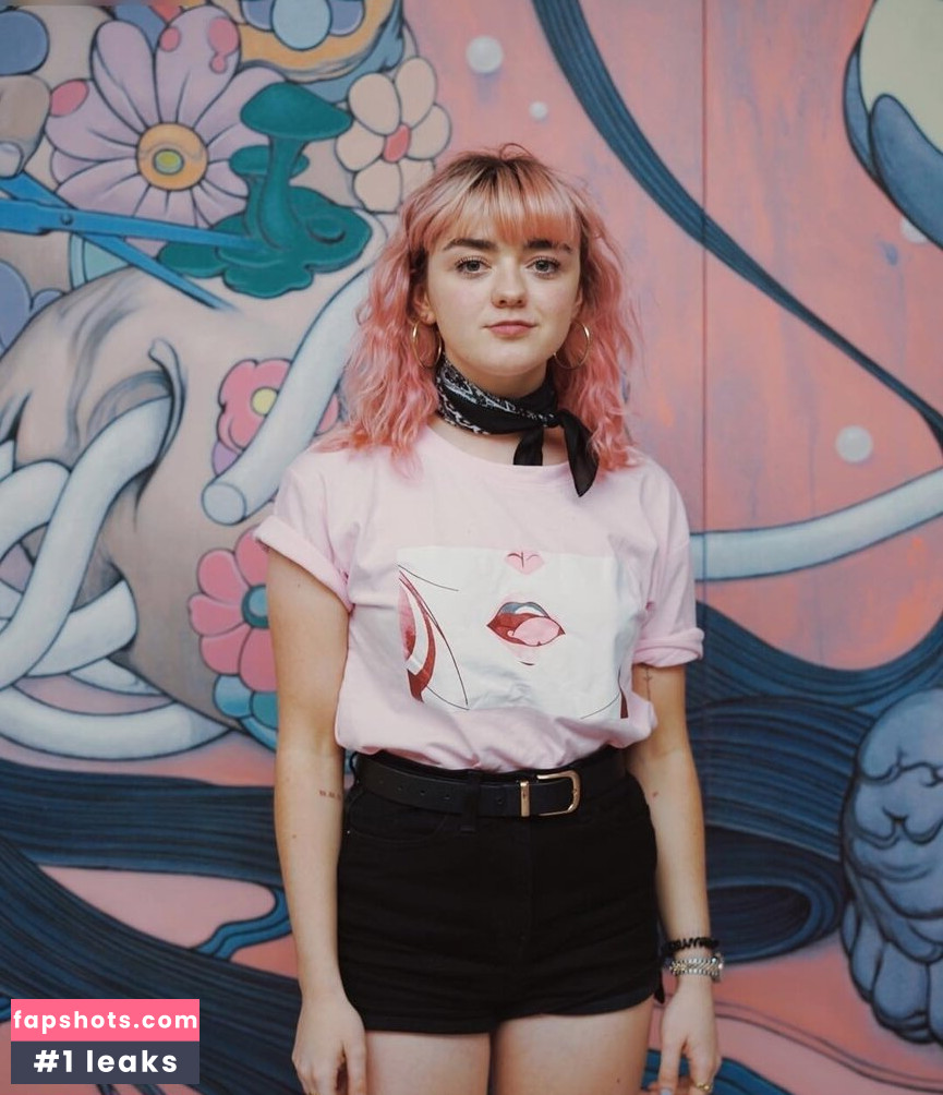 Maisie Williams gallery photo #449