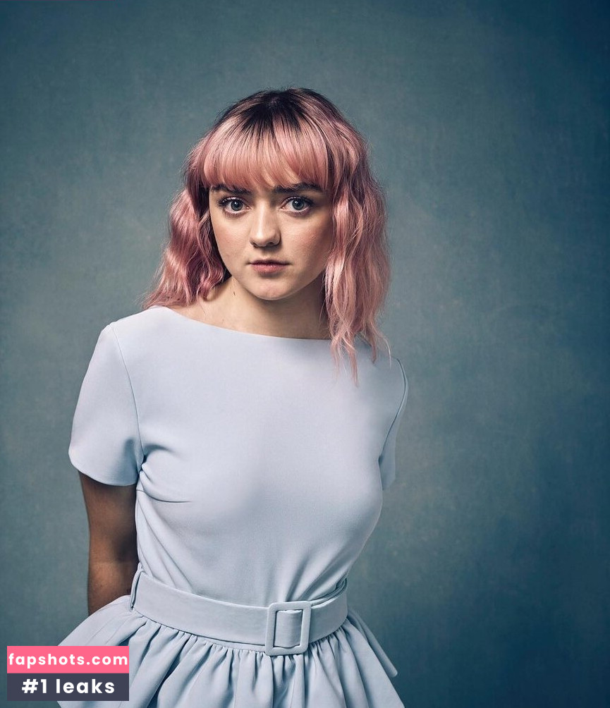 Maisie Williams gallery photo #450