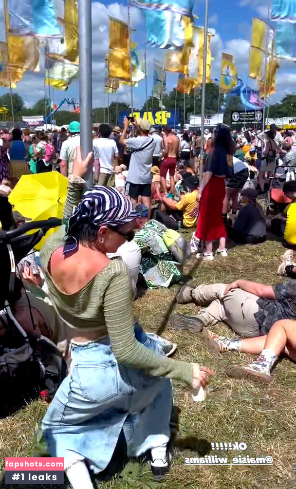 Maisie Williams gallery photo #452