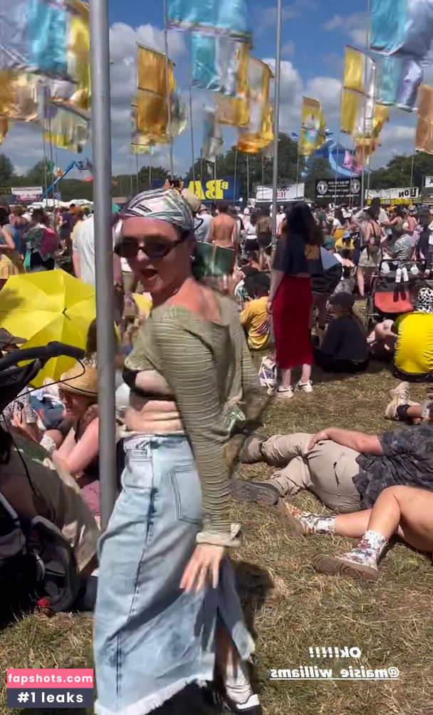 Maisie Williams gallery photo #458