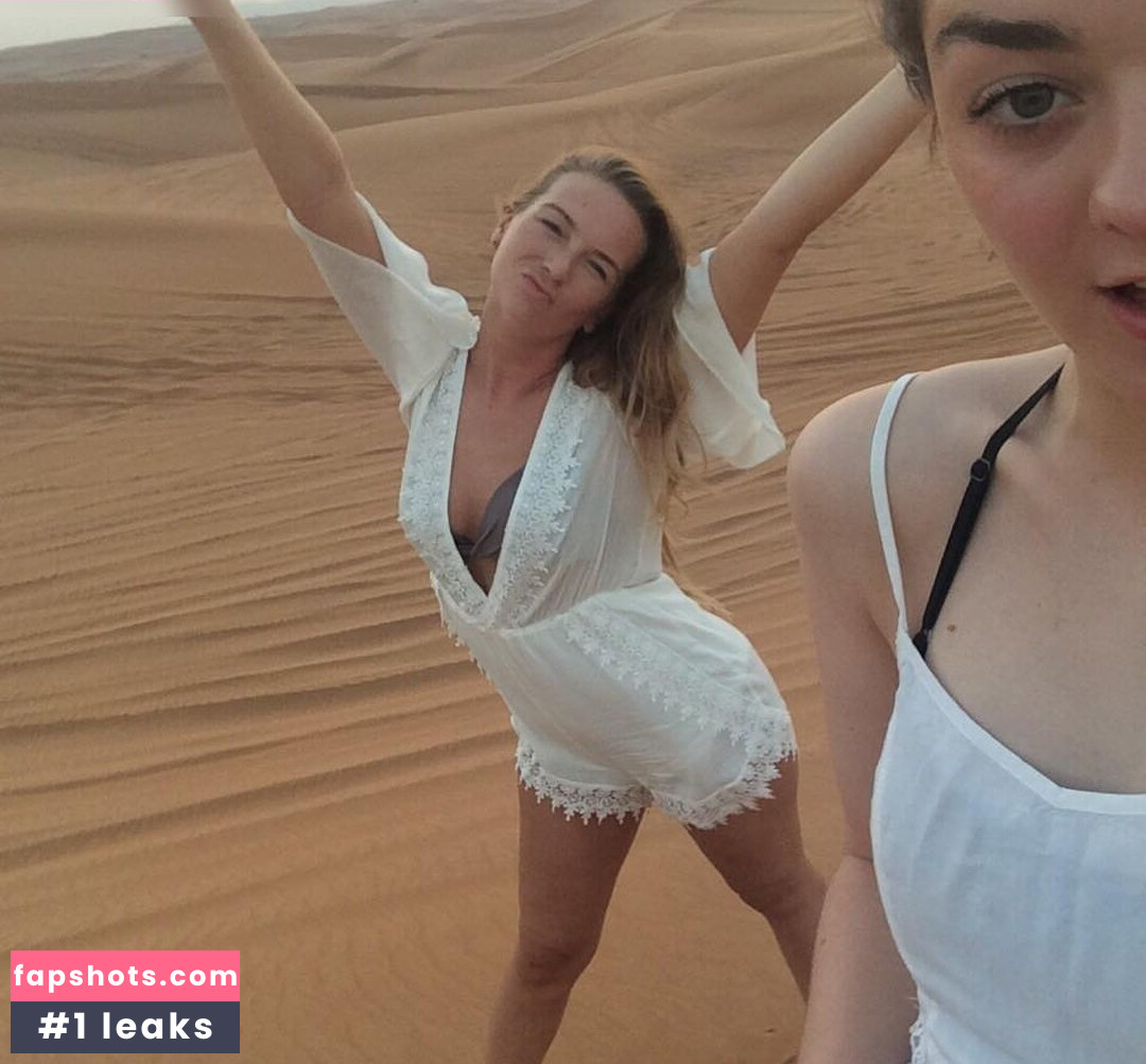 Maisie Williams gallery photo #479