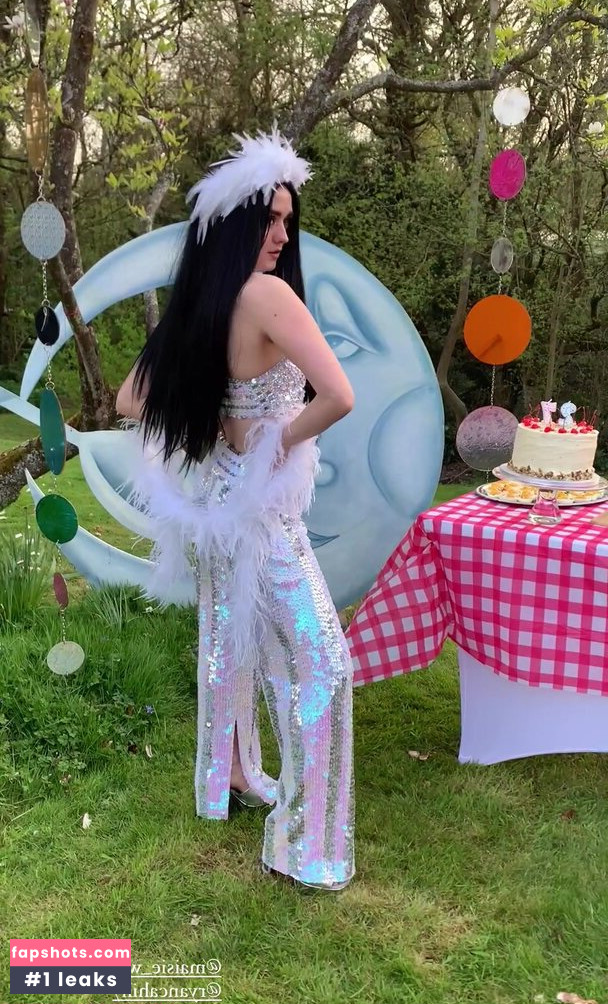 Maisie Williams gallery photo #522