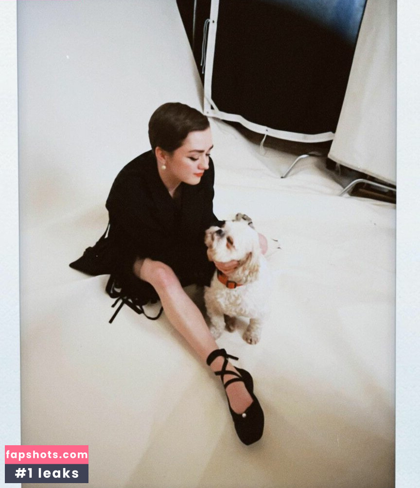 Maisie Williams gallery photo #535