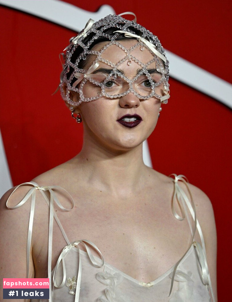 Maisie Williams gallery photo #545