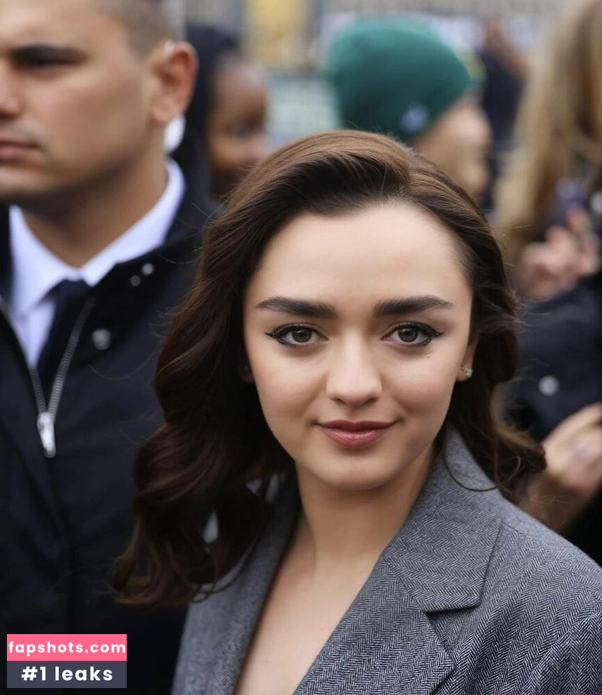Maisie Williams gallery photo #639
