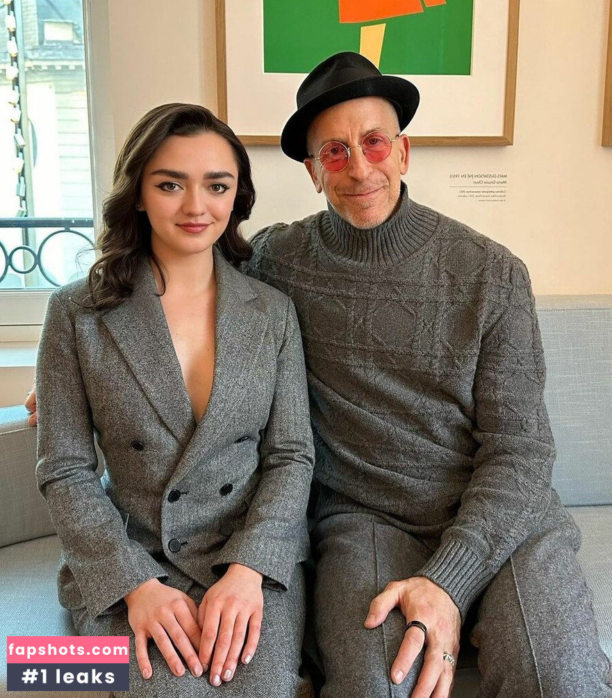 Maisie Williams gallery photo #642