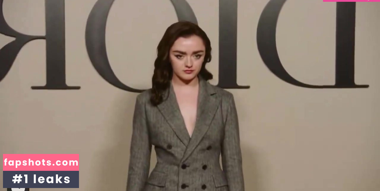 Maisie Williams gallery photo #650