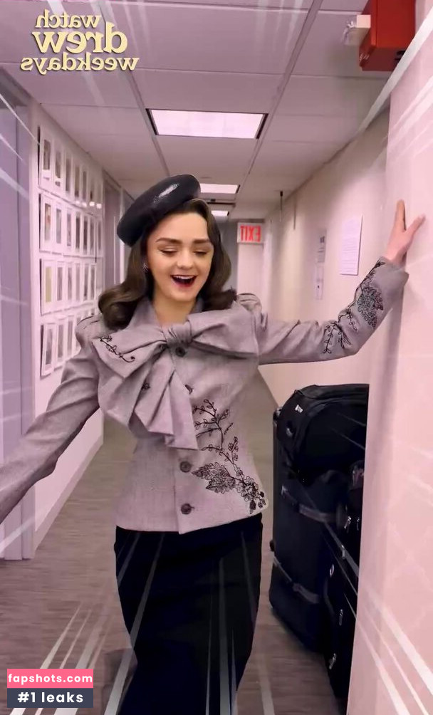 Maisie Williams gallery photo #676