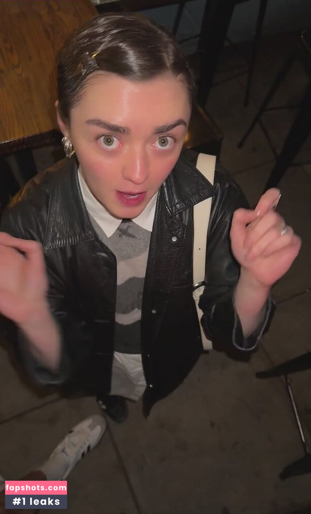 Maisie Williams gallery photo #721