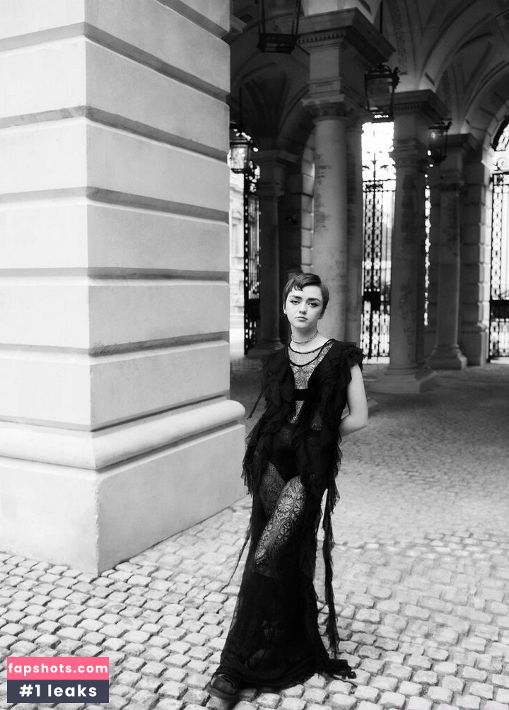 Maisie Williams gallery photo #731