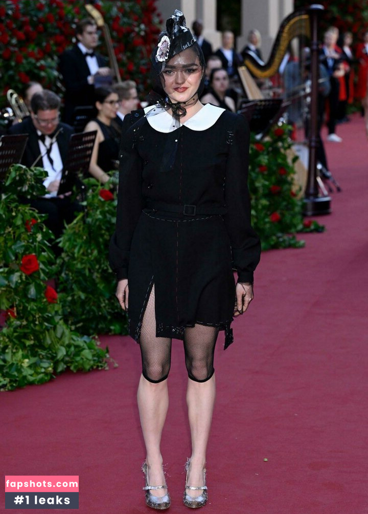 Maisie Williams gallery photo #749