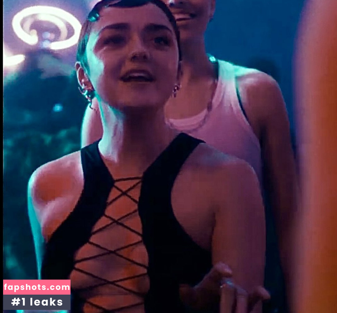 Maisie Williams gallery photo #777