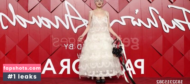 Maisie Williams gallery photo #799