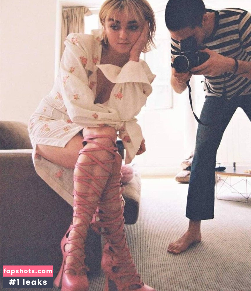 Maisie Williams gallery photo #841
