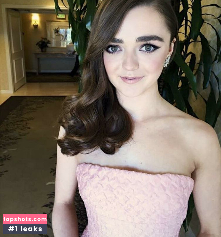 Maisie Williams gallery photo #843