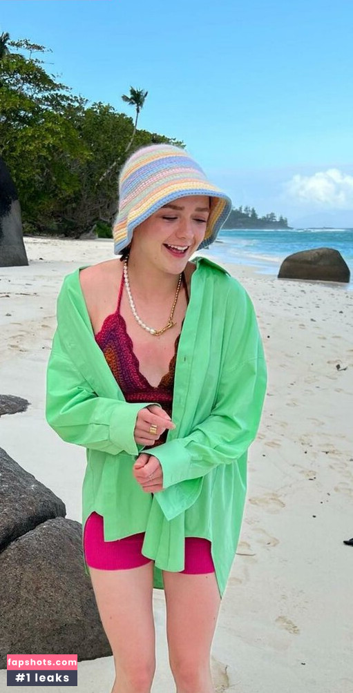 Maisie Williams gallery photo #849