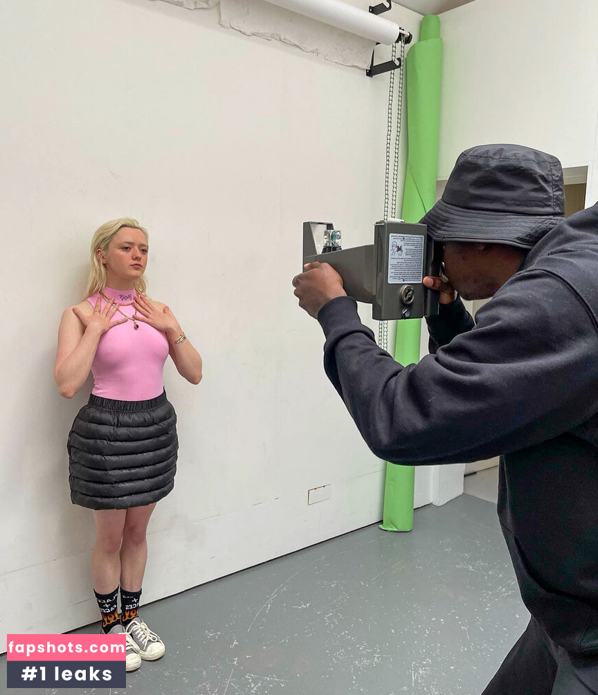 Maisie Williams gallery photo #855